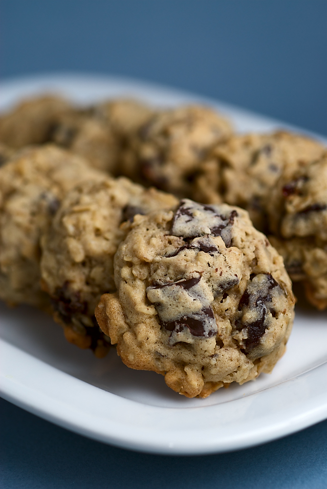 Dark Chocolate Chunk and Dried Cherry Oatmeal Cookies – Eat More Chocolate Eat More Chocolate